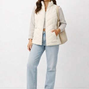 Eddie Bauer Premium Goose Down Cream Puffer Vest Small Lightweight Zip